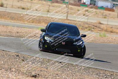 media/Oct-01-2022-Team Topak Racing (Sat) [[f860fb51be]]/2-Inter Low 2/session 1 turn 3/